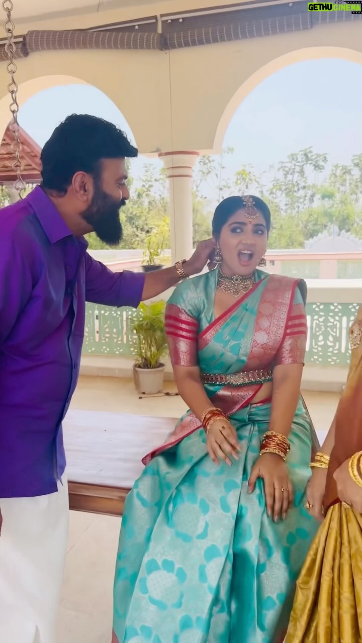 Anshita Akbarsha - 112.8K Likes - இனிய தமிழ் புத்தாண்டு நல்வாழ்த்துக்கள்🤍
Happy Vishu 🌼
#happy #love #smile #vijaytvserial #chellamma #tamil #instareels #instatrend #treandingreels
