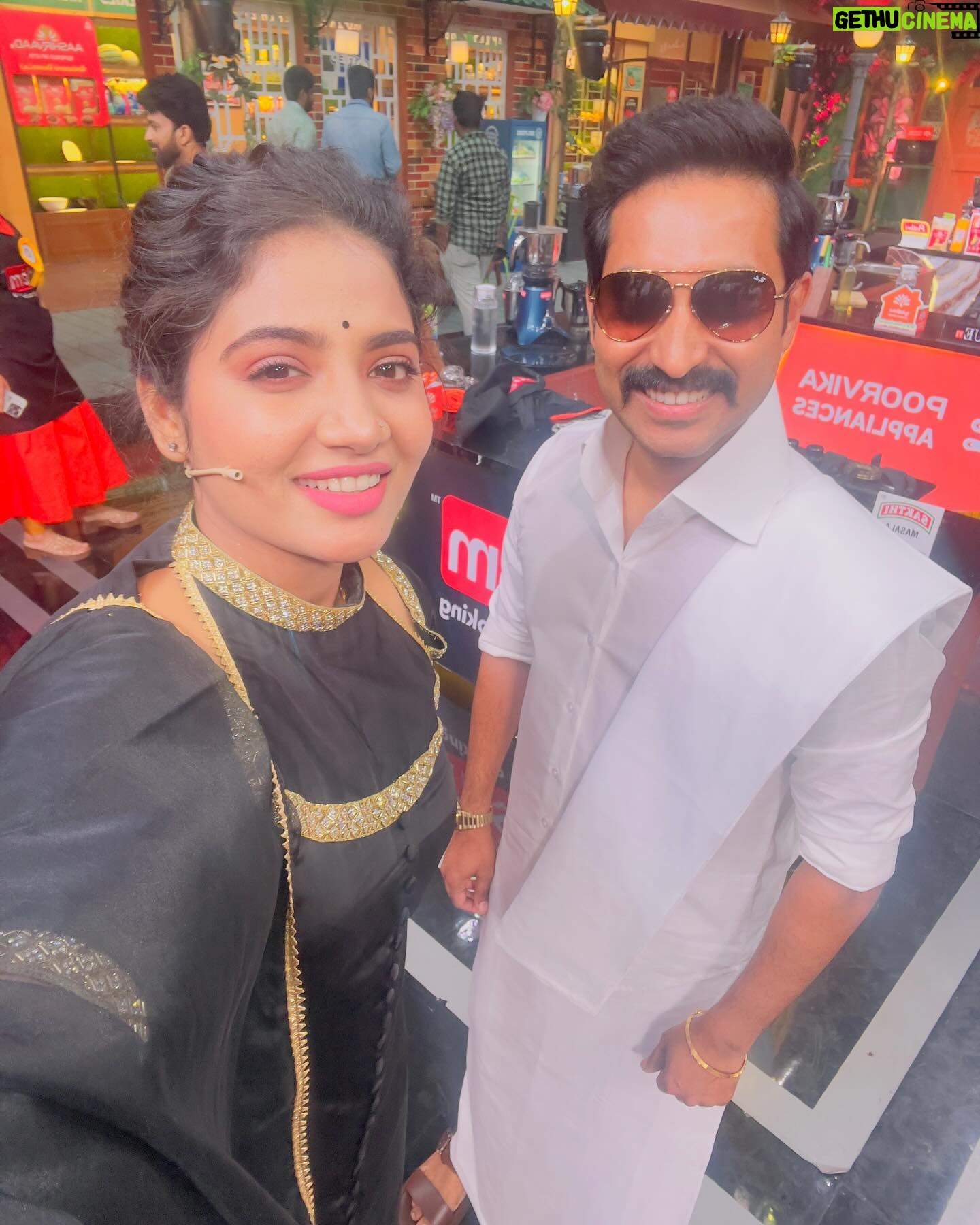 Anshita Akbarsha - 21K Likes - My Cooku with comali family 🧿🤍
#happy #love #frenship #vijaytelevision #cwc #cec5
#memories #cookuwithcomali #fun #funtym