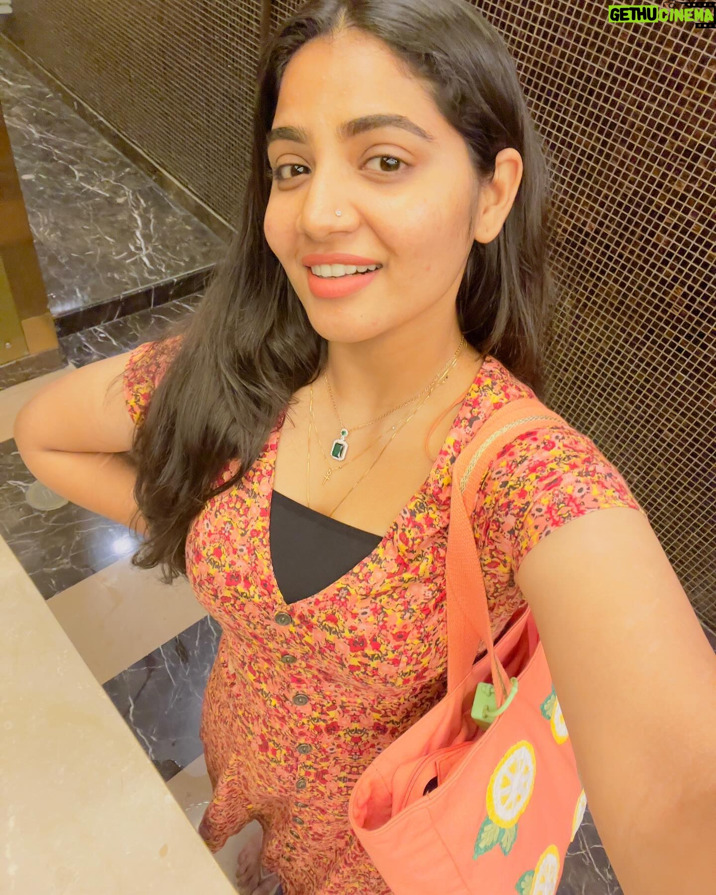 Anshita Akbarsha Instagram - But this fantasy is real? #smile #beloved #moveon #selflove #happy
