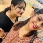 Anshita Akbarsha Instagram – Chennai Diaries ❤️❤️
Major missing my girls @anshithaanji_official @_manve_surendran_ @_.moosaakka 🥹❤️❤️
#friends #chennaidiaries #viralvideo