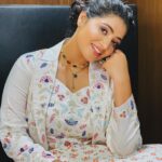 Anshita Akbarsha Instagram – Chellamma in Cwc Season 5
Today 9.30 pm at @vijaytelevision 
Dress @camellia_dezigns 
Makeup @artistrybygayu 
#cwc #cwc5 #happy #blessed #love #vijaytelevision #comedy #tamil
