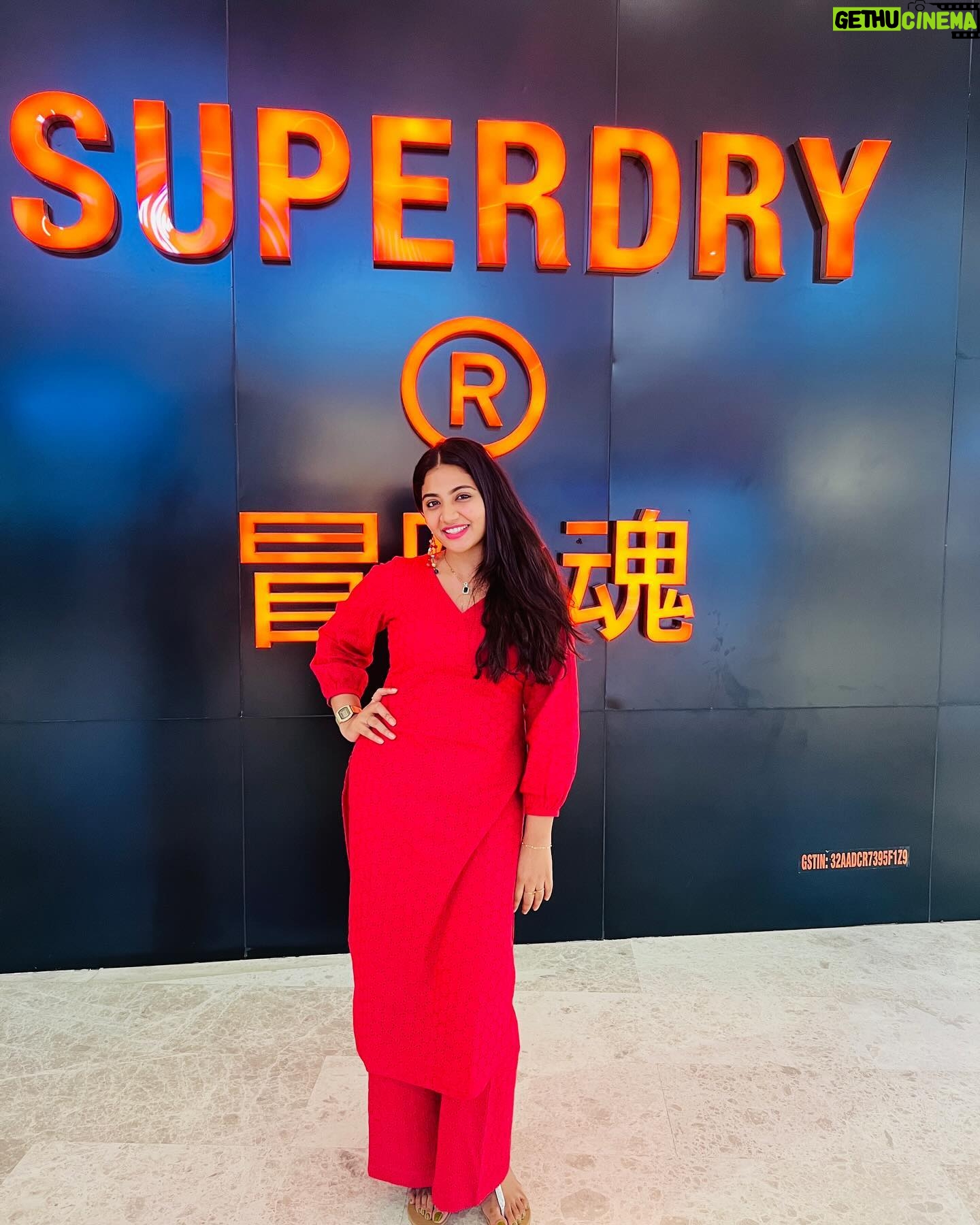 Anshita Akbarsha Instagram - “KARMA SAID,” If you break someone’s heart and they still talk to you with the same excitement and respect, Believe me, they really love you. 👗 @camellia_dezigns #be #smile #life #happy #red #positivity #bepositive