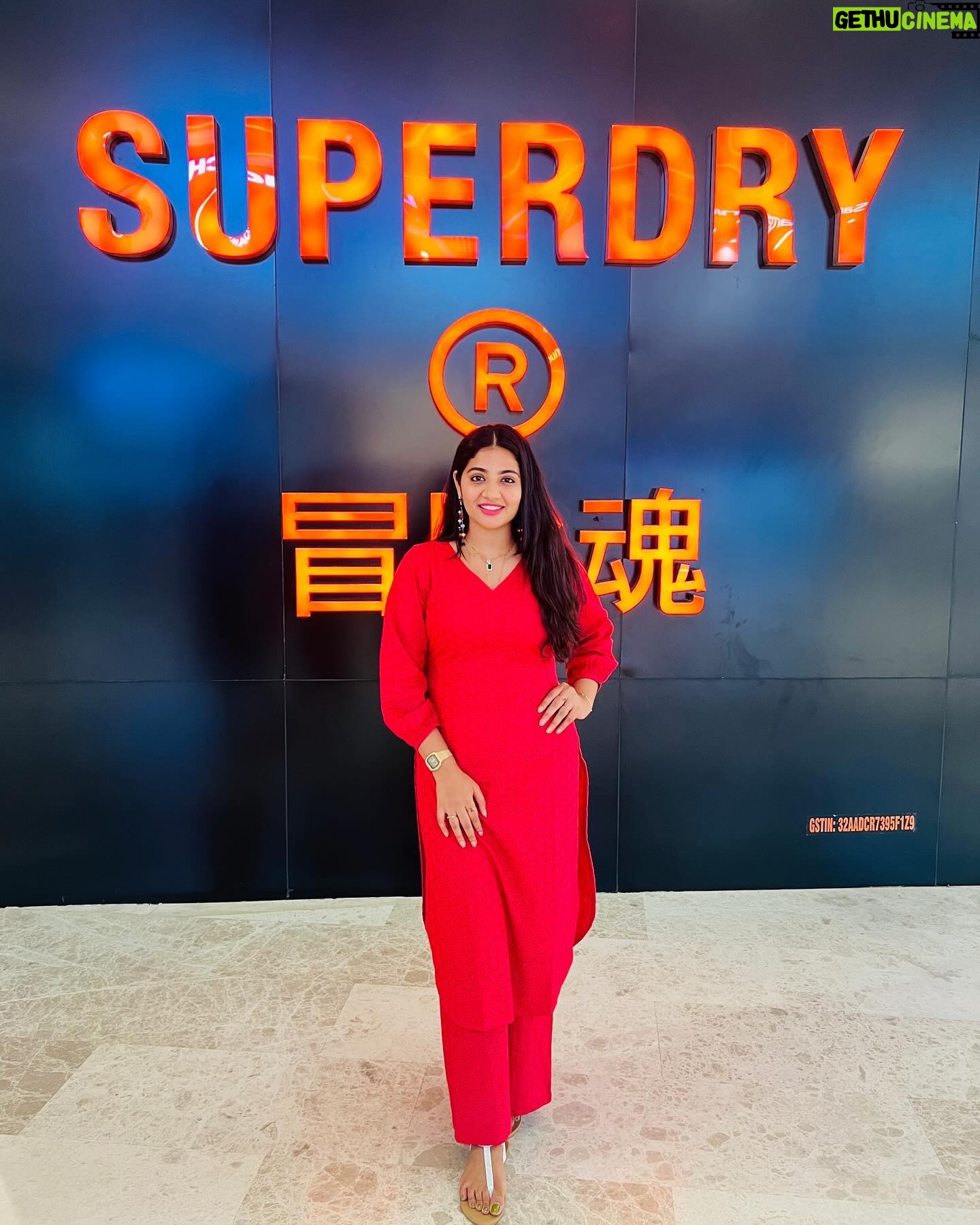 Anshita Akbarsha Instagram - “KARMA SAID,” If you break someone’s heart and they still talk to you with the same excitement and respect, Believe me, they really love you. 👗 @camellia_dezigns #be #smile #life #happy #red #positivity #bepositive