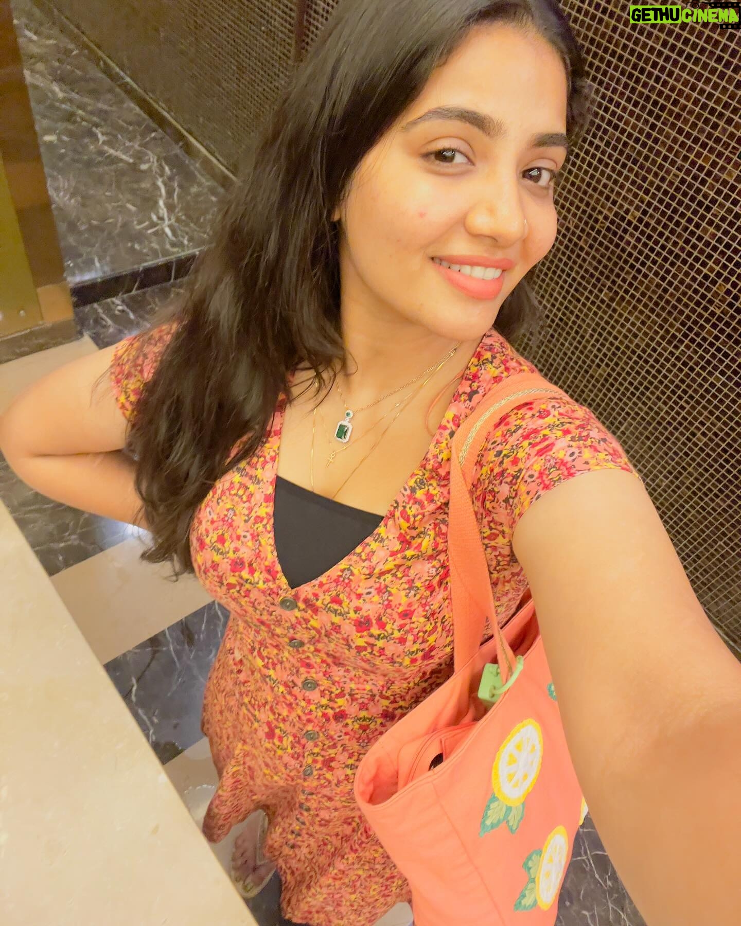 Anshita Akbarsha Instagram - But this fantasy is real? #smile #beloved #moveon #selflove #happy