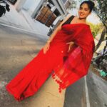 Anshita Akbarsha Instagram - Happy Sunday ❤️ Saree @sarvatva.chennai #sunday #happy #smile #redsaree #traditional #instapost #happy