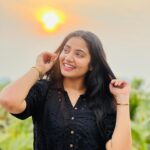 Anshita Akbarsha Instagram - Memories make you🧿break you🍂 #bepositive #belove #behappy #beloved #memories #love #care #spreadlove #positivity