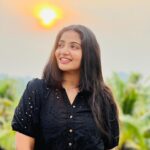 Anshita Akbarsha Instagram - Memories make you🧿break you🍂 #bepositive #belove #behappy #beloved #memories #love #care #spreadlove #positivity