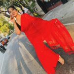 Anshita Akbarsha Instagram - Happy Sunday ❤️ Saree @sarvatva.chennai #sunday #happy #smile #redsaree #traditional #instapost #happy