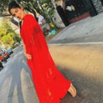 Anshita Akbarsha Instagram - Happy Sunday ❤️ Saree @sarvatva.chennai #sunday #happy #smile #redsaree #traditional #instapost #happy