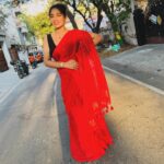 Anshita Akbarsha Instagram - Happy Sunday ❤️ Saree @sarvatva.chennai #sunday #happy #smile #redsaree #traditional #instapost #happy