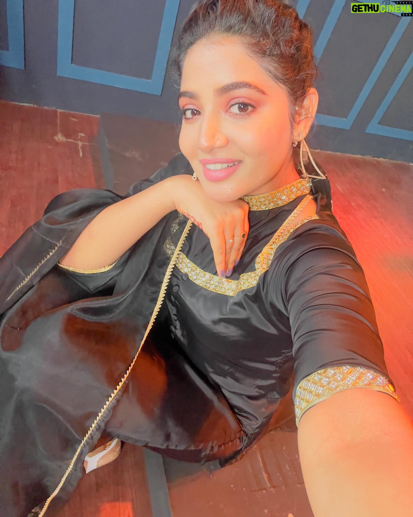 Anshita Akbarsha - 16.1K Likes - Black love🖤
Costume ❣️ @papilioforyou
#cwc #blacklove #black #happy #love #smile