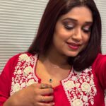 Antara Mitra Instagram – ♥️❤️🔺📍📮🔴🎒❤️‍🩹❤️‍🔥
The Red flag 🚩 I would not mind 

Outfit by – @poojasingh_official_
Jewellery by – @morpankh_jewels
Styled by – @style_by_hetaljogi

Mua.-@chakrabortyBony
