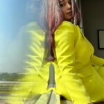Antara Mitra Instagram – Brighter than my own future !! That was the colour of Sunday afternoon gig ! 

Outfit by – @labelsunantamadaan 
Styled by – @style_by_hetaljogi