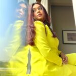 Antara Mitra Instagram – Brighter than my own future !! That was the colour of Sunday afternoon gig ! 

Outfit by – @labelsunantamadaan 
Styled by – @style_by_hetaljogi