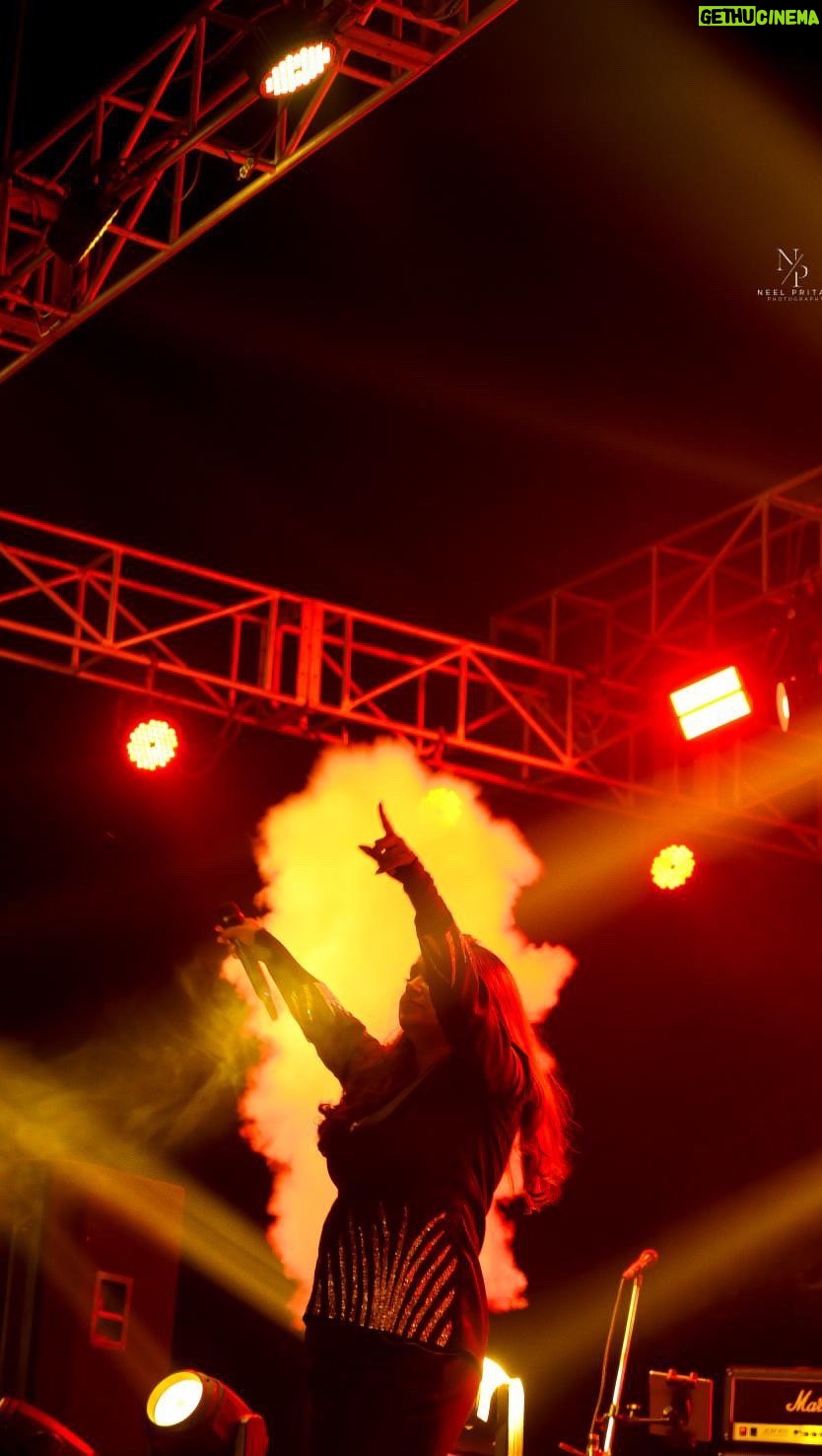 Antara Mitra Instagram - Shobharani Memorial college was such a good time for all of us ππ½π₯π«ΆπΌβ€οΈπ₯ #collegesocial #sovaranimemorialcollege #giglife #stagelife
