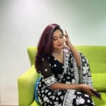 Antara Mitra Instagram - These pics need special appreciation for the photography!! @hrichanarayana muaaah Diwali pics Day one ♥️ Rupali & Shadab bhai’s Home party ♥️🦋