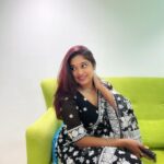 Antara Mitra Instagram - These pics need special appreciation for the photography!! @hrichanarayana muaaah Diwali pics Day one ♥️ Rupali & Shadab bhai’s Home party ♥️🦋