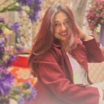 Antara Mitra Instagram – I can smell the plum cakes 🧁!! Christmas is Here 

#happyholidays #christmas2023