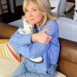 Anthea Turner Instagram - I will have these boots forever 🫶🏻 Not sure if this is an age thing, as I’m nibble on my feet, but every time I wear these Emus @emuaustralia I feel safe 😉 @canopyshoeskew is a small independent shop in Kew Village where many of my ‘Finds’ come from. I’m on the small side of 38 snug to begin with but the lining beds down and then they are perfect. X