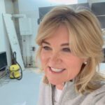 Anthea Turner Instagram - Yucky Lurgy !! Still on v low battery power 🪫 See you later if you are going to @sarahharanuk Bags of Joy Xmas gathering and my favourite Carol Concert held by @lizearleme - I’ll be on the triangle with a mince pie in my mouth - Now that will make feel better ❤️‍🩹 👍😂