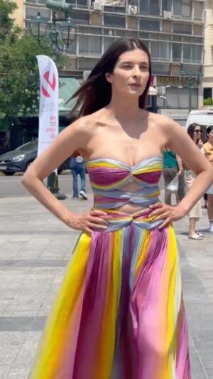 Antigone Kouloukakos Instagram - #mood I am a rainbow 🌈 
Una Fontana di colori e d’ amore #loveislove 

Video artist @spathumpa 🤍
VA @dormina 🤍 

_____________________________________________.
#antigonekouloukakos #rainbow #incolors #athenian #artists #athenspride2023 #diversity #loveunites #love #amore #αγαπη #respect #acceptance #together #fountainoflife #iloveathens