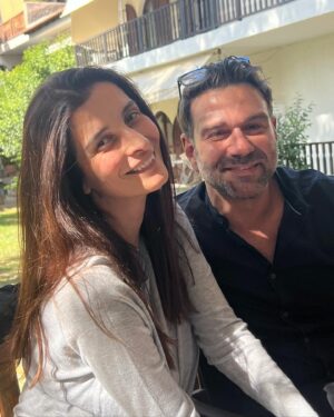 Antigone Kouloukakos Instagram - #mood Η ΓΗ ΤΗΣ ΕΛΙΑΣ ολοκληρώνοντας την 3η σεζόν κ ανυπομονώντας για την 4η σεζόν.
Σε σενάριο Βάνας Δημητρίου κ σκηνοθεσία  @georgiou82 @megatvcom ♥️🌿🙏🏼

#antigonekouloukakos
#tomegatokalo
#actorslife
#gitiselias 
#season3
