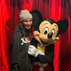Antigone Kouloukakos Instagram - #mood MICKEY MOUSE my for ever crush @disneylandparis _____________________________________.
#antigonekouloukakos #mickeymouse #disney #foreveryoung #happykid #30yearsdisneylandparis #wheremagicgetsreal