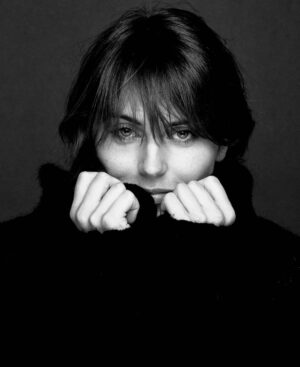 Antje Traue Instagram - Curious about what’s coming...I’m sending the biggest Happy Birthday smile into the world. 

Photo taken by Reinhard Scheuregger  #joyful #happy #thank you