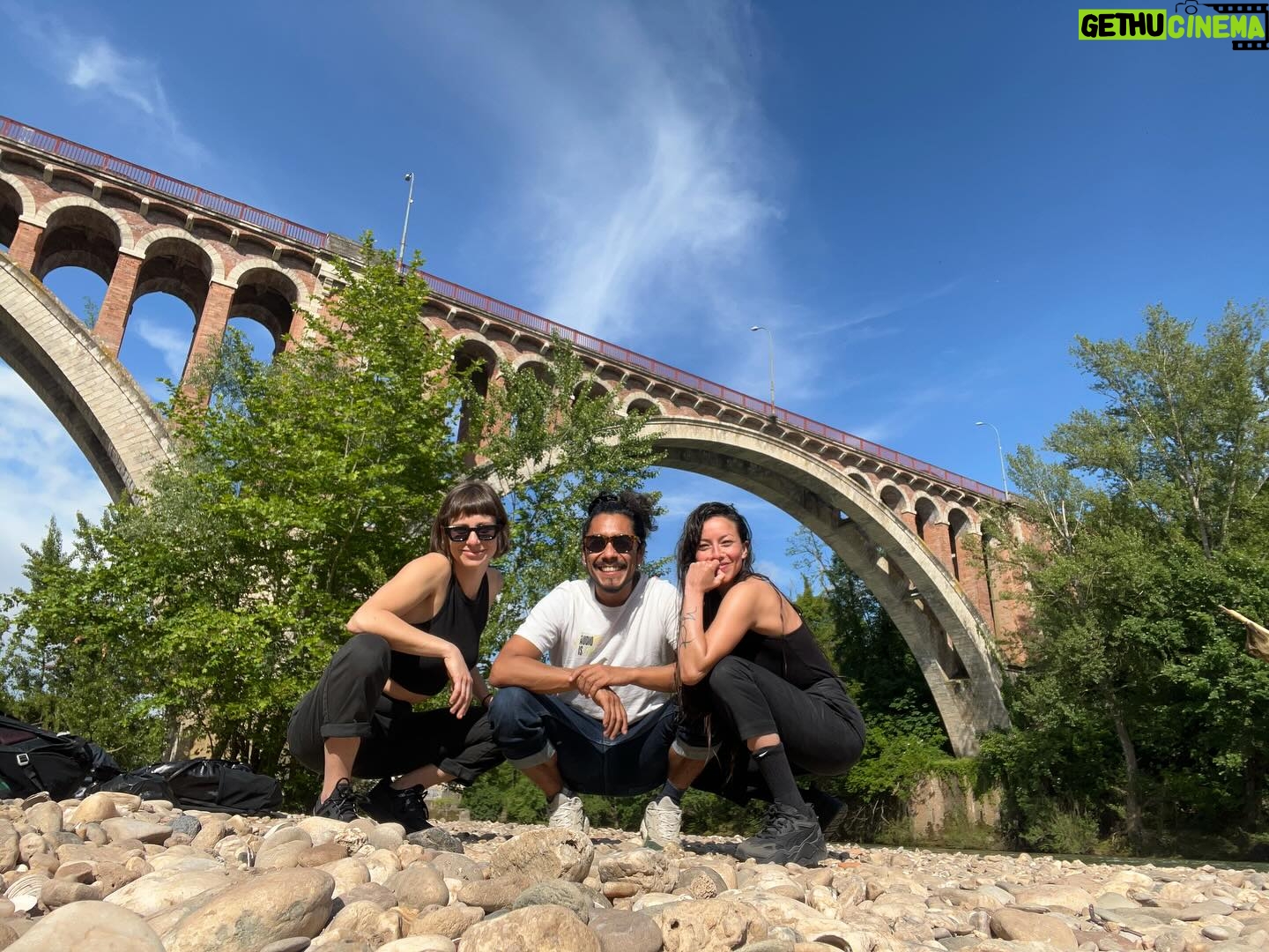 Antonia Giesen Instagram - Toulouse con el team más lindo de Francia @alvaro_olmos_garcia @arbe.arp