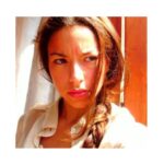 Antonia Giesen Instagram - Treinta y dos. Aún amante del enojo y del leseo. Maniática y descontrolada. Amante de tomar guaguas pequeñas en brazos, del trabajo, adicta a mis amig@s, a conversar y al silencio rotundo. Adicta al verano, a la poca ropa, a la gente que falla, a la gente que intenta no fallar pero la mayoría de las veces no le resulta, a todo lo que se parezca a un lago. Todas estas cosas que soy y todas las que amo y odio, son por mi historia y las personas que han participado en ella. Gracias por toda la culpa que tienen de hacerme ser como soy. Gracias por cada saludo🫀