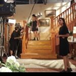 Antonia Giesen Instagram - Me encontré con estos recuerdos…la primera vez que hacía una prueba de cámara en un set, y donde luego realicé mi primer proyecto televisivo, y primera aventura actoral. #señorespapis @teleseries_mega