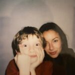 Antonia Giesen Instagram - Entre bocas y vacas, escenarios, diarios, garabatos y pelos.