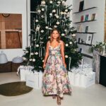Antonia Thomas Instagram - Un Noël Zimmerman à Paris Thank you @zimmermann for the most beautiful evening. It was so special to celebrate the opening of Nicky and Simone’s new store in Paris. The most festive gorgeous evening. Wearing @zimmermann Makeup : @barriegmakeup Hair: @martyn.foss.calder Thank you lovely @ivanalostudio 🖤