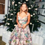 Antonia Thomas Instagram - Un Noël Zimmerman à Paris Thank you @zimmermann for the most beautiful evening. It was so special to celebrate the opening of Nicky and Simone’s new store in Paris. The most festive gorgeous evening. Wearing @zimmermann Makeup : @barriegmakeup Hair: @martyn.foss.calder Thank you lovely @ivanalostudio 🖤