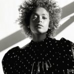 Antonia Thomas Instagram - Eine wonderschöne Zeit mit @schonmagazine Thanks for the lovely chat! 💛 https://schonmagazine.com/interview-antonia-thomas photography. @brit_gill fashion. @michelleaddisonstyle make up. @nadiahoecklin hair. @taniabecker words @_imsmilingontheinside_