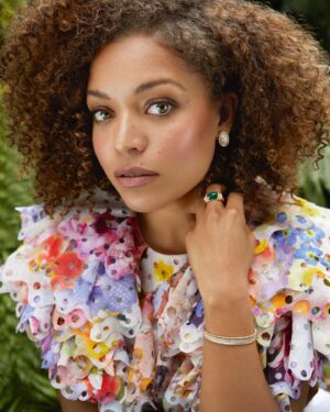 Antonia Thomas Instagram - @hellofashion_uk Summer issue out today.💛

@vancleefarpels
Photographer: @timokerber
Stylist: @lauraweatherburn
Assisted by: @chlogallacher
Makeup: @kennethsohmakeup
Hair: @dionnesmithofficial
Nails: @secretspauk
Art Direction: @marion_reilly
Words: @becklesd
Production: @clarepenners
Editor: @mrsjillwanless