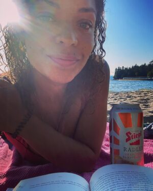 Antonia Thomas Instagram - ☀️
