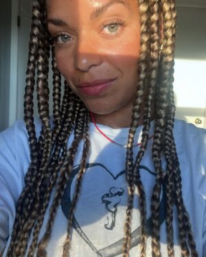 Antonia Thomas Instagram - ☀️