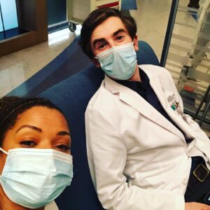 Antonia Thomas Instagram - That is a wrap on season 4 of @thegooddoctorabc 🌟🌟 What an incredible year. With the most Incredible people. I couldn’t feel luckier to be a part of this show and a part of this wonderful work family.  Along with an amazing cast, we are blessed with a phenomenal crew- so hard working, so wildly talented and kind and without whom we would not be able to make this show. Despite the many hurdles of filming in a pandemic they worked even harder to keep us all safe covid wise, dedicating extra time and energy and hours and patience and talent so that we could complete this season. I’m incredibly proud and humbled to know you all. Cast, crew, creators. Good Doctor family. Thanks for an amazing season. ❤️❤️❤️ @thechristinachang_ @fionagubelmann @willyunlee @noahegalvin @briasamone @paigespara @hillharper @shorez @gooddrwriters @sptv