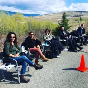 Antonia Thomas Instagram - That is a wrap on season 4 of @thegooddoctorabc 🌟🌟 What an incredible year. With the most Incredible people. I couldn’t feel luckier to be a part of this show and a part of this wonderful work family.  Along with an amazing cast, we are blessed with a phenomenal crew- so hard working, so wildly talented and kind and without whom we would not be able to make this show. Despite the many hurdles of filming in a pandemic they worked even harder to keep us all safe covid wise, dedicating extra time and energy and hours and patience and talent so that we could complete this season. I’m incredibly proud and humbled to know you all. Cast, crew, creators. Good Doctor family. Thanks for an amazing season. ❤️❤️❤️ @thechristinachang_ @fionagubelmann @willyunlee @noahegalvin @briasamone @paigespara @hillharper @shorez @gooddrwriters @sptv