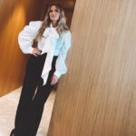 Antonija Blaće Instagram - Mi se pripremamo za nove stvari 😎 @rtl_hr #styling @iva_zengg #hair @mijomajhen #makeup @jlstylebeauty