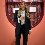 Antonija Blaće Instagram – Mali reel sa posebnog ženskog druženja 🩷
Datum 11.11.
Jedanaest žena.
Dvije lokacije od kojih je ona tajna bila baš neočekivana i pravi hit. 🩷
U samom @karlastores u Kaptol centru čekala nas je večera, predstavljanje Himma @coccinelleofficial torbice, fenomenalan meni, muzika, prekrasno uredjen stol… Čestitke Vinki na fenomenalnoj organizaciji – dugo nisam bila ne ovako lijepom dogadjanju.
Sve mi se čini da je za dobru zabavu sasvim doboljno ( samo ) 11 žena 😍 #girlpower #himmabag #coccinellebag #womanpower