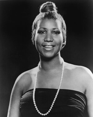 Antonique Smith Instagram - Happy birthday Aretha! 🥰 SO HONORED to be a part of your legacy!!! Your voice, your music and your creativity had a major impact on my life!!! I never imagined I would play a part in telling your amazing story!! Playing your mother is one of the highlights of my life. I love you!!! ❤️❤️❤️❤️❤️❤️❤️❤️
#arethafranklin #GeniusAretha #happybirthday #thankyou #grateful