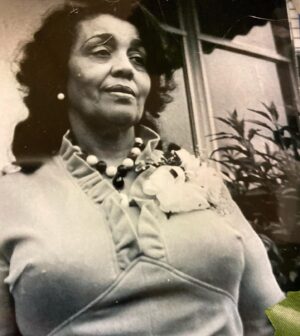 Antonique Smith Instagram - We said goodbye to my grandma, Dobie Smith, on Friday. 😭💔 It was a beautiful service for a special lady!! Her nickname was "Shine". ✨ And she shined so bright that the amazing mayor of East Orange announced at the funeral that the street she lived on (Hollywood Ave.) will be named after her!!!! 🙌🏾 She loved unconditionally and somehow made everyone feel like they were her favorite...she made everyone feel special!! ❤️ She had 10 kids and a million grands, great grands etc. Lol My dad was her 8th kid. Me, my mom and sis wore matching dresses cause grandma always wanted the family to look sharp! 🥰
 I will miss her so much. My new angel in heaven, reunited with grandpa. #RIP Shine. 😭😭😭🙏🏾❤️