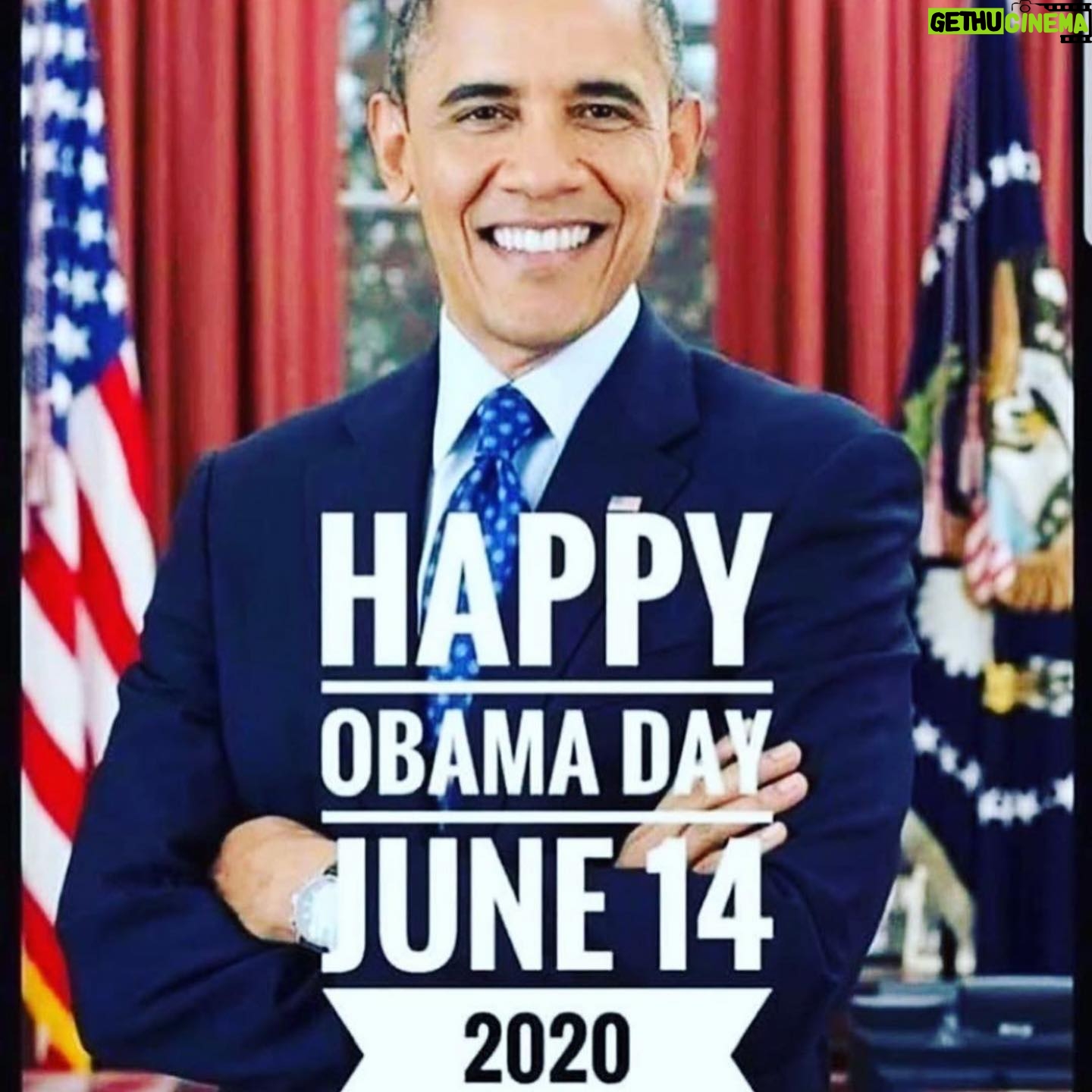 Antonique Smith - 2.7K Likes - My President can sang!!! šš¾š¤ Happy #ObamaDay!!! #AllBirthdaysMatter #bestpresidentever