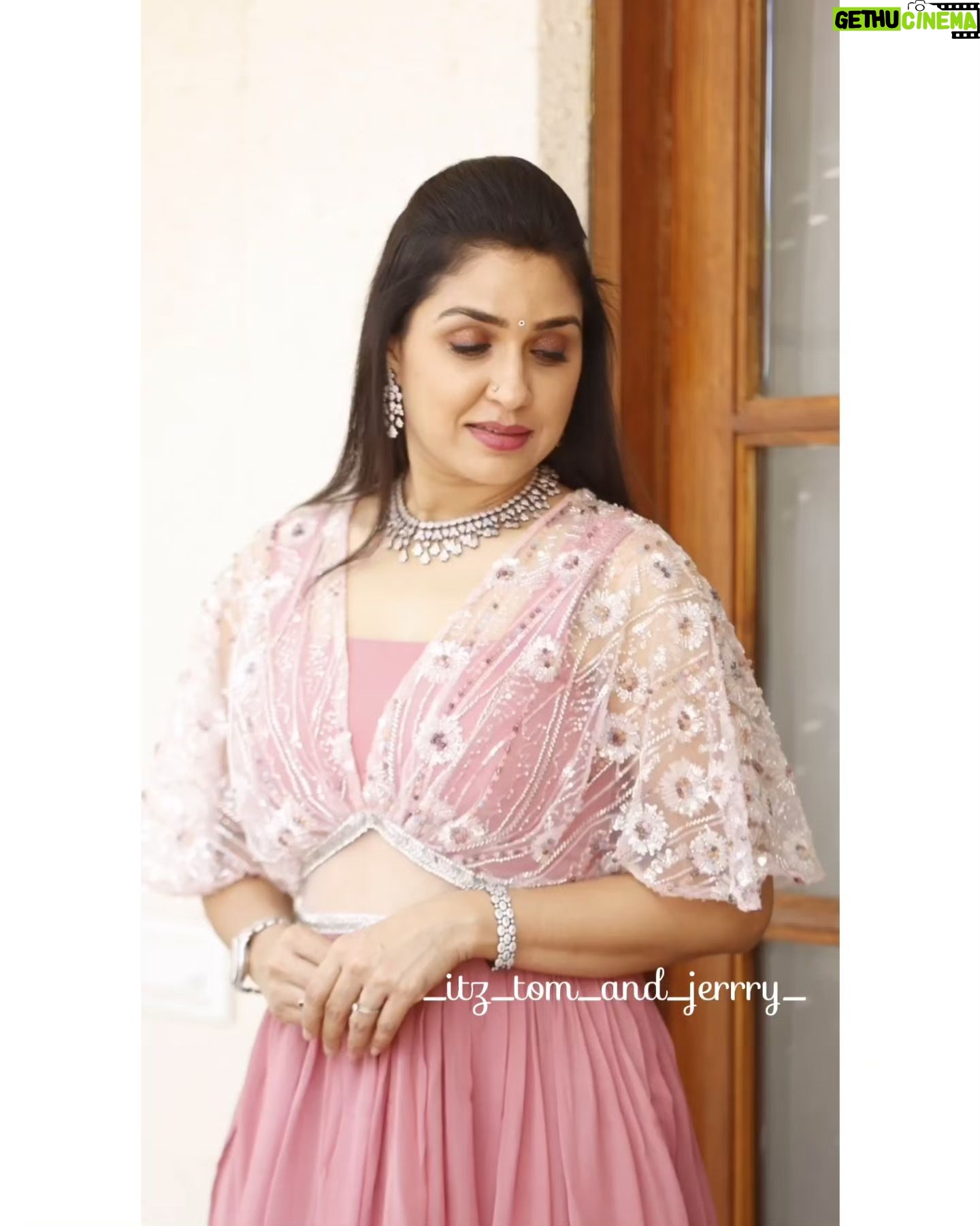 Anu Prabhakar - 2.1K Likes - 🌎❤🤗
.
.
#anuprabhakar #anuprabhakarmukherjee #karnataka #kannadiga #kannadamusically #kannadigaru #kannadigas #kannadig #kannadiga #kannadigaru #naanukannadiga #nammakarnatakamemes #actor #karnatakatourism #sandalwood #kannadacinema #viral #kannadasong #kannadamusic #kannadavideos # kannadastatus #kannadatalents #kannadahitsongs #kannadadubs #kannadabgm #kannadamemes #kannadathi