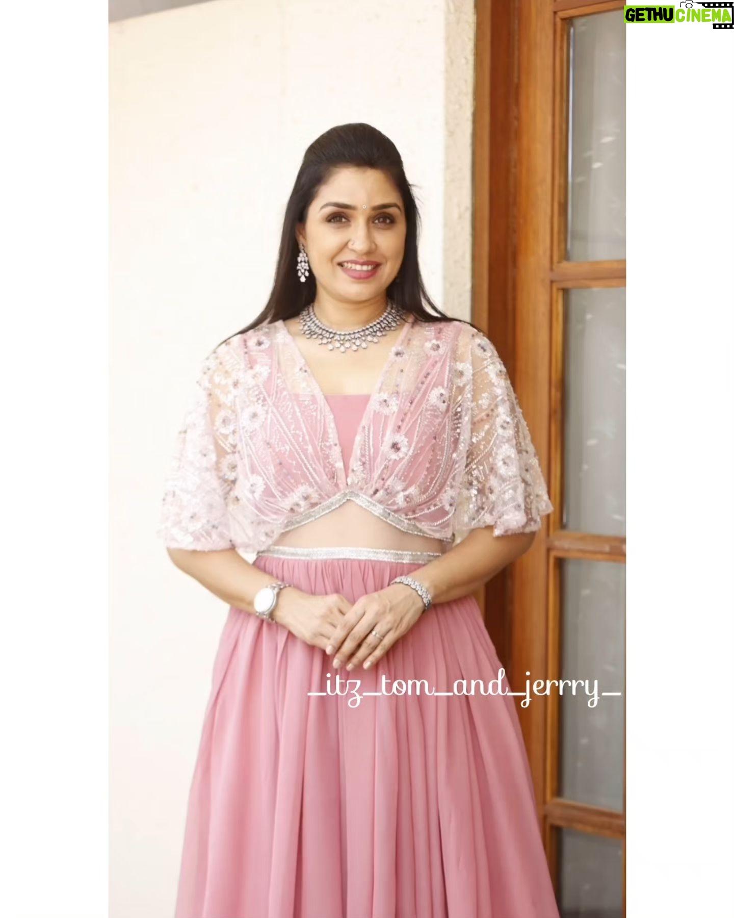 Anu Prabhakar - 2.1K Likes - 🌎❤🤗
.
.
#anuprabhakar #anuprabhakarmukherjee #karnataka #kannadiga #kannadamusically #kannadigaru #kannadigas #kannadig #kannadiga #kannadigaru #naanukannadiga #nammakarnatakamemes #actor #karnatakatourism #sandalwood #kannadacinema #viral #kannadasong #kannadamusic #kannadavideos # kannadastatus #kannadatalents #kannadahitsongs #kannadadubs #kannadabgm #kannadamemes #kannadathi