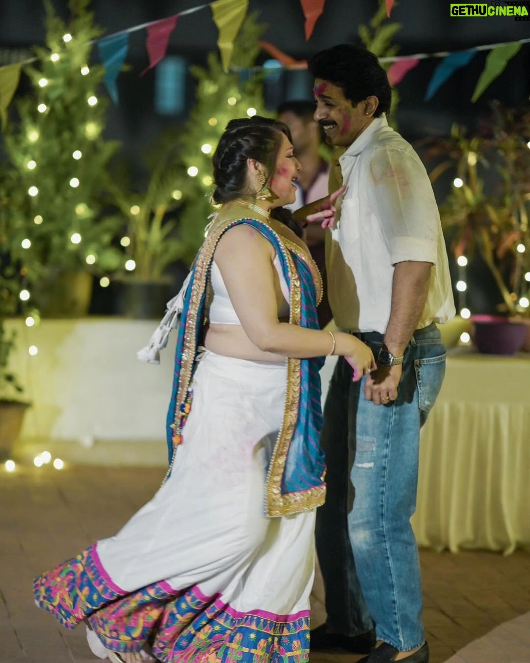 Anu Prabhakar - 3.8K Likes - #latepost #holi #festival
#raghumukherjee #priyankaupendra #AnuPrabhakarMukherjee❤️
Follow 👉 @raghuanufansofficial
@raghumukherjee @priyanka_upendra @anu.p.mukherjee
#raghuanufansofficial #raghuanuprabhakarmukherjeefans #raghumukherjeefans #anuprabhakar #anuprabhakarmukherjeefans #fans #instagram #sandalwood #kfi #actor #actors #kannada