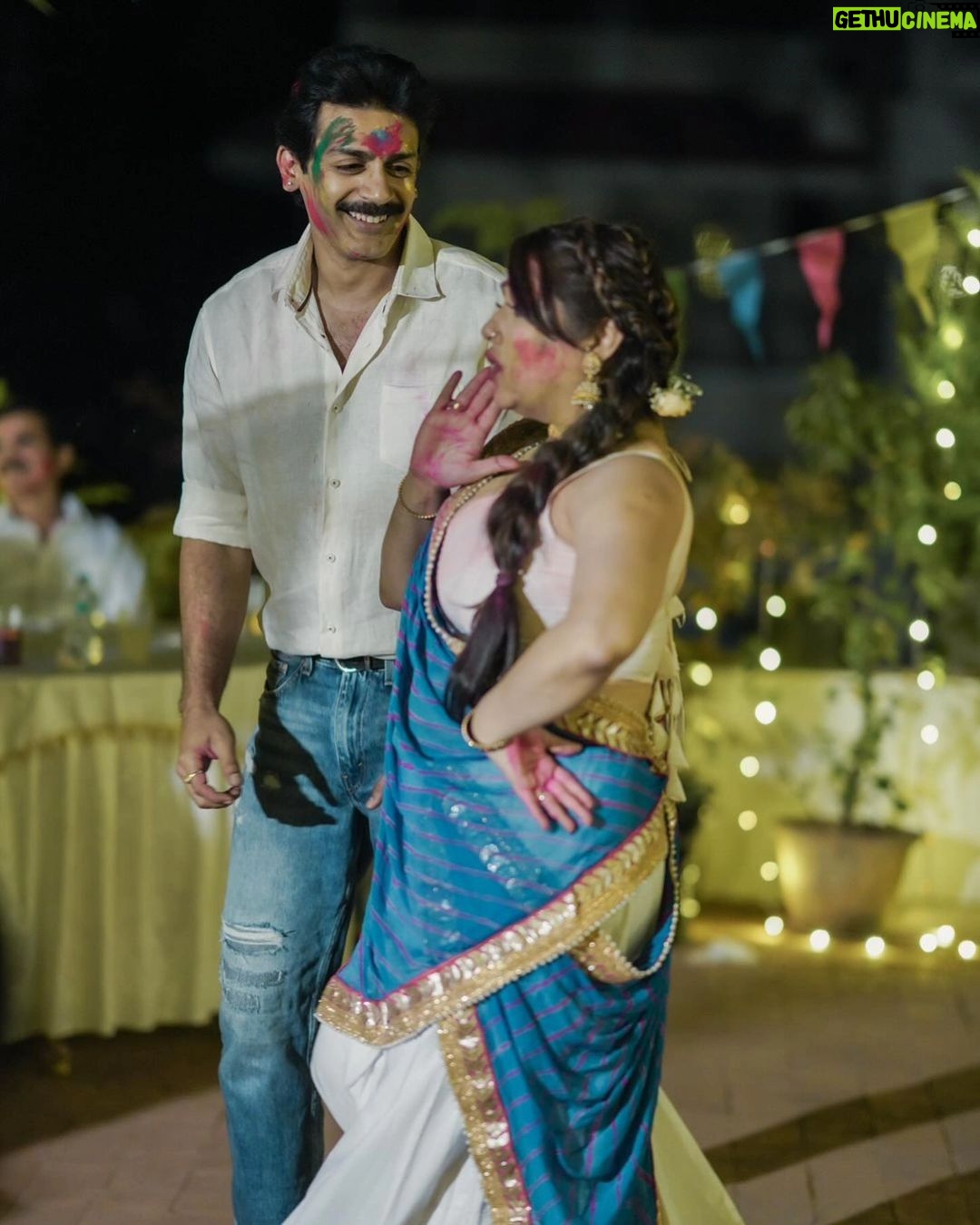 Anu Prabhakar - 3.8K Likes - #latepost #holi #festival
#raghumukherjee #priyankaupendra #AnuPrabhakarMukherjee❤️
Follow 👉 @raghuanufansofficial
@raghumukherjee @priyanka_upendra @anu.p.mukherjee
#raghuanufansofficial #raghuanuprabhakarmukherjeefans #raghumukherjeefans #anuprabhakar #anuprabhakarmukherjeefans #fans #instagram #sandalwood #kfi #actor #actors #kannada