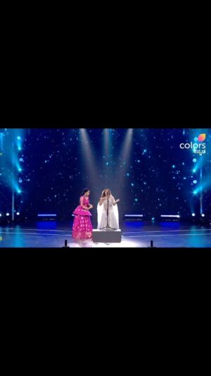 Anu Prabhakar Instagram - A laugh riot !!! #nannammasuperstar #season3 #gichigiligili #mahamilana 

This Saturday and Sunday 
7.30 pm on @colorskannadaofficial !!!